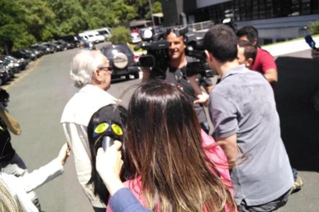 &Uacute;ltimo foragido da Opera&ccedil;&atilde;o Lava-Jato se entrega em Curitiba Juliana Bublitz/Ag&ecirc;ncia RBS