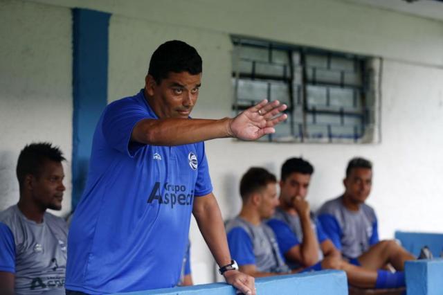 São José aposta em ex-atacante de Felipão como técnico no Gauchão Adriana Franciosi/Agencia RBS São José aposta em ex-atacante de Felipão como técnico no Gauchão Adriana Franciosi/Agencia RBS