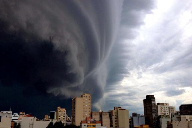 Cai para 77 mil o número de clientes sem energia elétrica após a chuva Carol Becker/Arquivo Pessoal