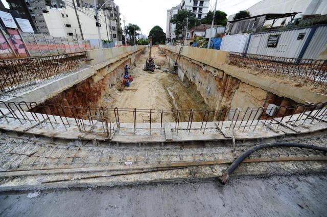 Cinco obras da Copa devem ficar prontas até outubro, segundo prefeitura de Porto Alegre Ronaldo Bernardi/Agencia RBS Cinco obras da Copa devem ficar prontas até outubro, segundo prefeitura de Porto Alegre Ronaldo Bernardi/Agencia RBS