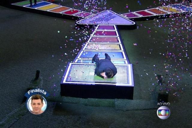 Cézar é o primeiro finalista do BBB15 TV Globo/Reprodução Cézar é o primeiro finalista do BBB15 TV Globo/Reprodução