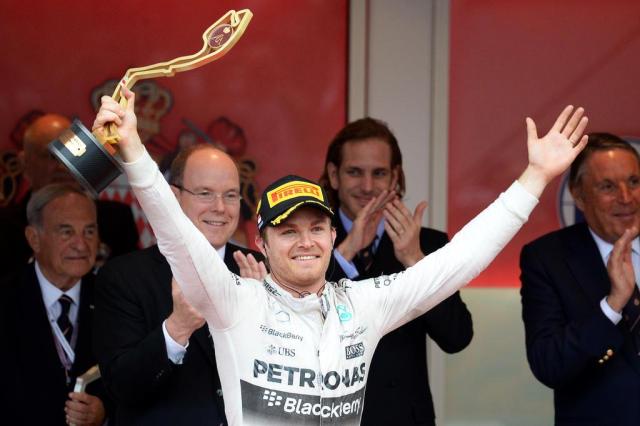 Erro de equipe tira Hamilton da liderança, e Rosberg vence GP de Mônaco Boris Horvat/AFP Erro de equipe tira Hamilton da liderança, e Rosberg vence GP de Mônaco Boris Horvat/AFP