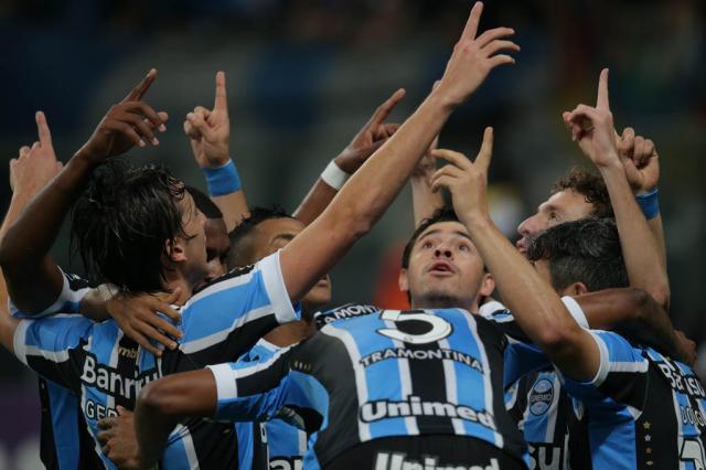 Grêmio domina Vasco e volta a vencer no Brasileirão Diego Vara/
