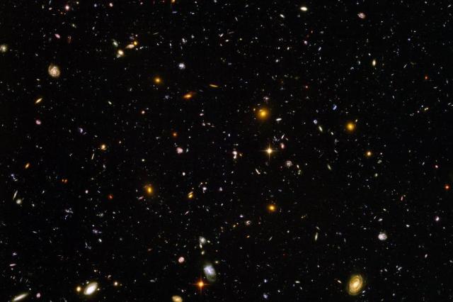 Universo se apaga lentamente, dizem cientistas Nasa/ESA/Divulgação
