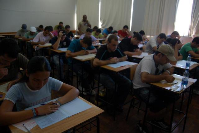 Veja os concursos que escapam da