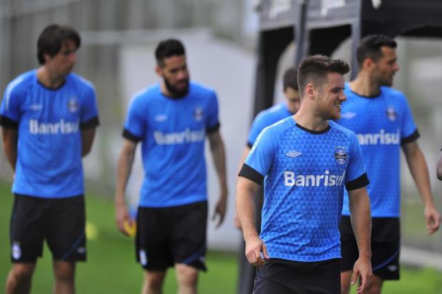 Ex-volantes do Grêmio opinam: Ramiro deve ser titular contra o Flu André Ávila/Agência RBS Ex-volantes do Grêmio opinam: Ramiro deve ser titular contra o Flu André Ávila/Agência RBS