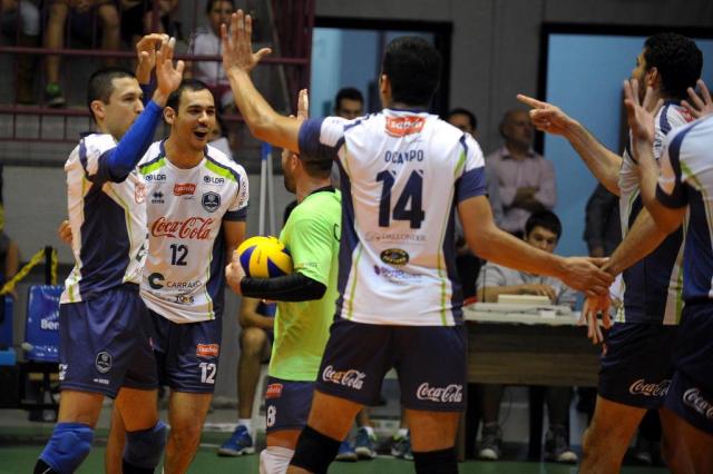 Em noite inspirada, Bento Vôlei surpreende e bate o campeão mundial Cruzeiro por 3 sets a 0 Felipe Nyland/Agencia RBS