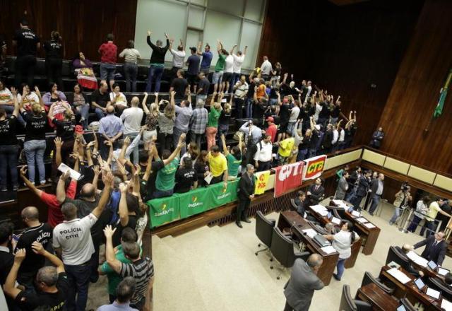 Veja como ficou o placar da votação dos projetos da sessão extraordinária da Assembleia André ¿?vila / Agência RBS/Agência RBS