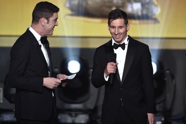 Messi é eleito o melhor jogador do mundo pela 5ª vez FABRICE COFFRINI / AFP /