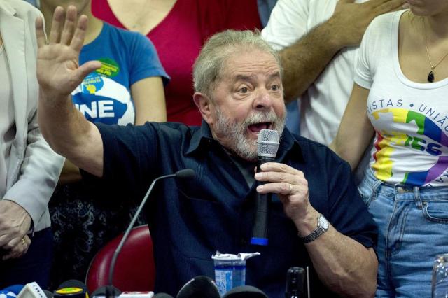 Após denúncia, Planalto atua para blindar ex-presidente Lula NELSON ALMEIDA/AFP