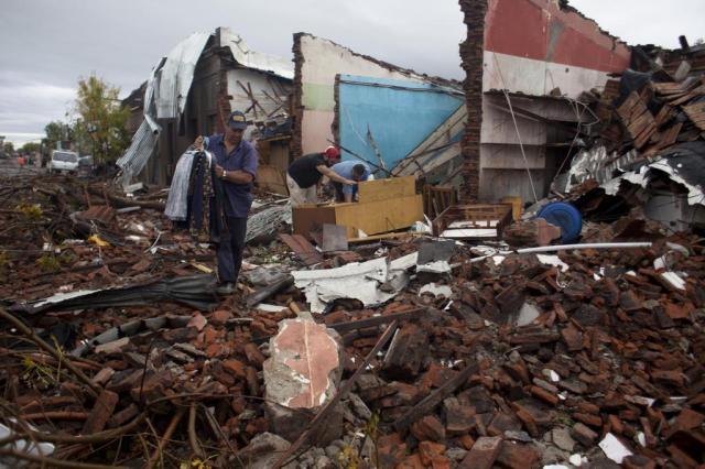 Tornado deixa quatro mortos na localidade de Dolores, no Uruguai NICOLAS GARCIA/AFP