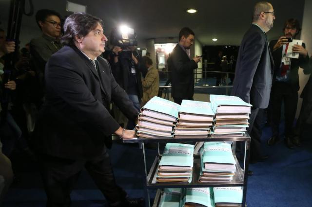 Impeachment chega ao Senado e Renan indica que não irá segurar processo DIDA SAMPAIO/ESTADÃO CONTEÚDO