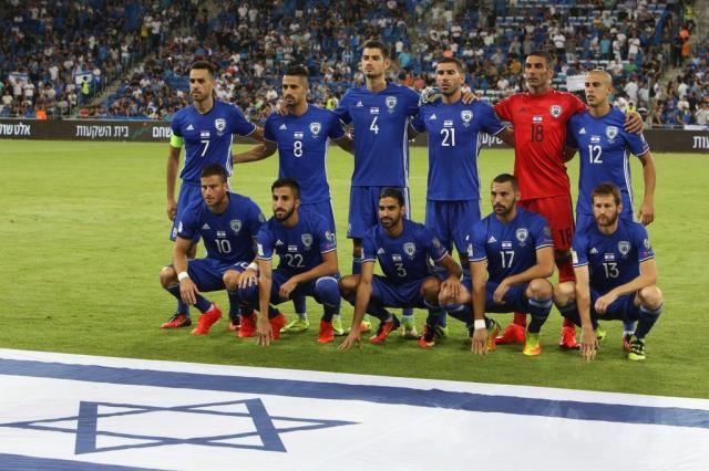 Por que Israel, um país asiático, disputa as Eliminatórias europeias? MENAHEM KAHANA/AFP