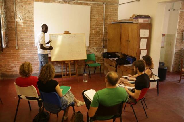Há um mês, africanos compartilham lições de francês e de vida em iniciativa social em Porto Alegre Felipe Nogs/Agencia RBS