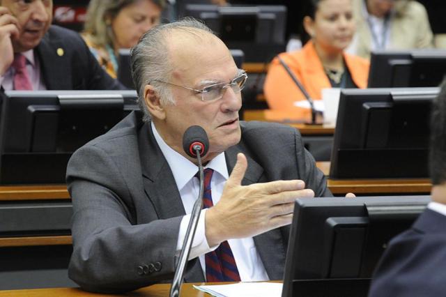 Calero pede demissão, e Roberto Freire assume Ministério da Cultura Luis Macedo/Câmara dos Deputados