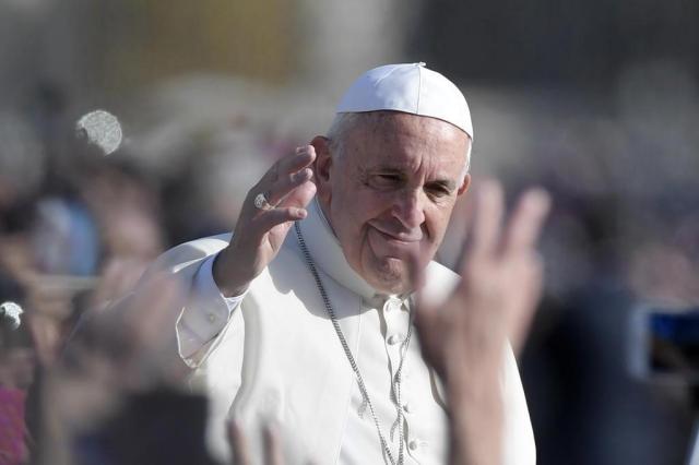 Papa autoriza de forma definitiva que padres perdoem o aborto TIZIANA FABI/AFP