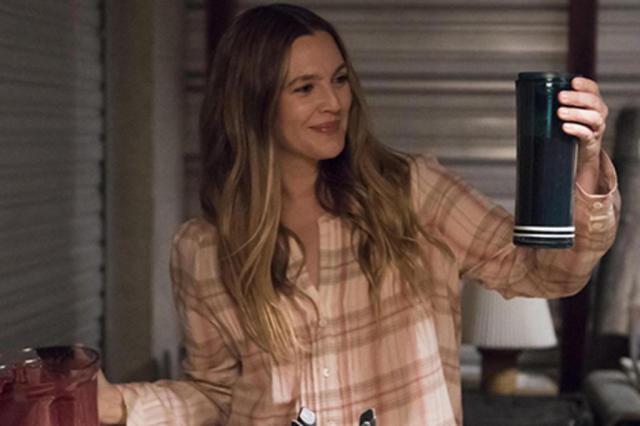 Estrelada Por Drew Barrymore Série Santa Clarita Diet Ganha Data De