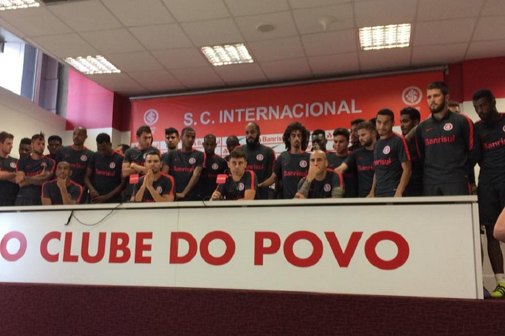 Jogadores do Inter pedem cancelamento da última rodada do Brasileirão Rafael Diverio/Agencia RBS Jogadores do Inter pedem cancelamento da última rodada do Brasileirão Rafael Diverio/Agencia RBS
