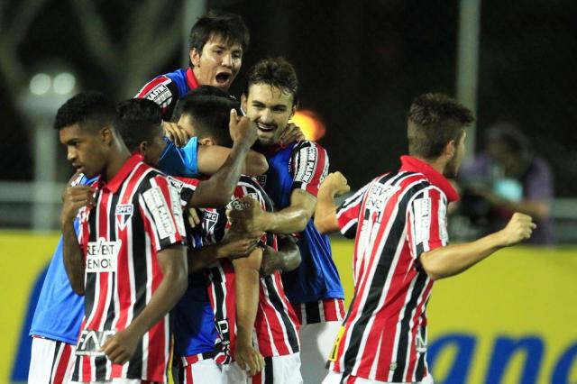 CRÔNICA – São Paulo 2 (5) x (3) 2 Botafogo