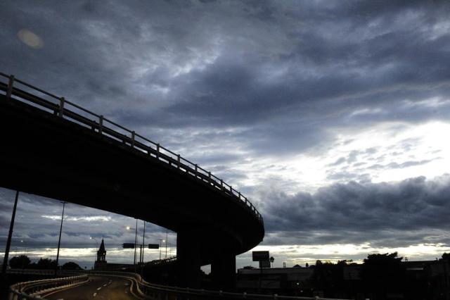 Segunda-feira terá temperaturas elevadas e pancadas de chuva no RS Ronaldo Bernardi/Agencia RBS Segunda-feira terá temperaturas elevadas e pancadas de chuva no RS Ronaldo Bernardi/Agencia RBS