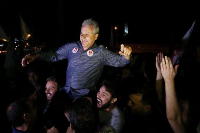 Marco Alba é reeleito prefeito de Gravataí Carlos Macedo/Agencia RBS Marco Alba é reeleito prefeito de Gravataí Carlos Macedo/Agencia RBS