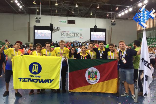 Estudantes de Caxias do Sul vão representar o Brasil em campeonato de robótica na Austrália Arquivo pessoal / Divulgação/Divulgação Estudantes de Caxias do Sul vão representar o Brasil em campeonato de robótica na Austrália Arquivo pessoal / Divulgação/Divulgação
