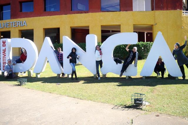 Feira da Sapatilha e Centreventos recebem os primeiros visitantes do Festival de Dança de Aparadores Vintage El Corte Ingles ~ Feira da Sapatilha e Centreventos recebem os primeiros visitantes do Festival de Dança de