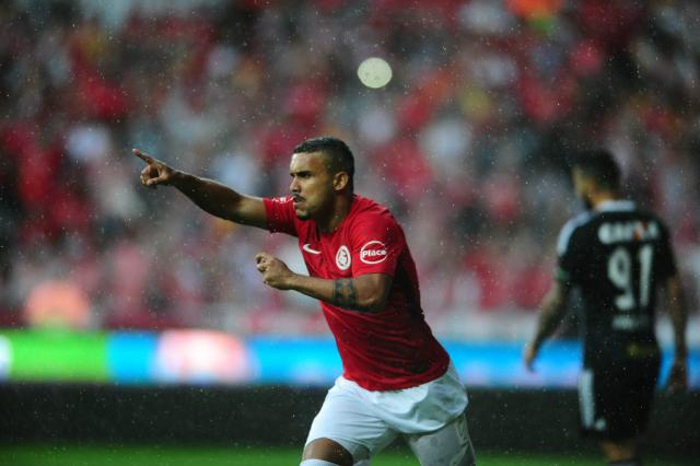 Ouça os gols do Inter na vitória sobre o Figueirense Ricardo Duarte / Internacional, Divulgação/Internacional, Divulgação Ouça os gols do Inter na vitória sobre o Figueirense Ricardo Duarte / Internacional, Divulgação/Internacional, Divulgação