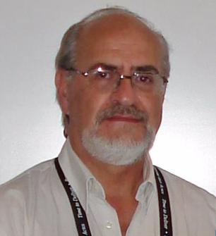 Médico Edmundo Cardoso tira dúvidas dos leitores sobre HIV Arquivo Pessoal/ Médico Edmundo Cardoso tira dúvidas dos leitores sobre HIV Arquivo Pessoal/