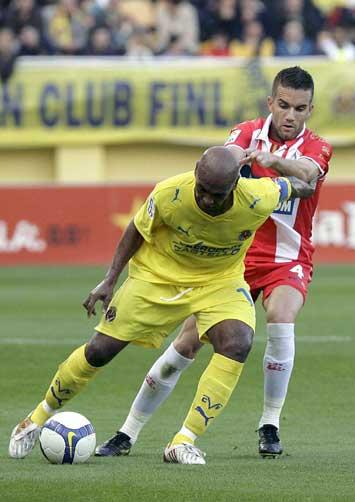 Marcos Senna é convocado para amistoso entre Espanha e Chile Domenech Castelló, EFE/ Marcos Senna é convocado para amistoso entre Espanha e Chile Domenech Castelló, EFE/