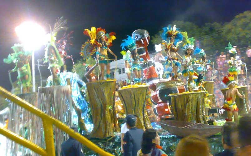 Carnaval de Uruguaiana revolução cultural em centro gaudério ZH