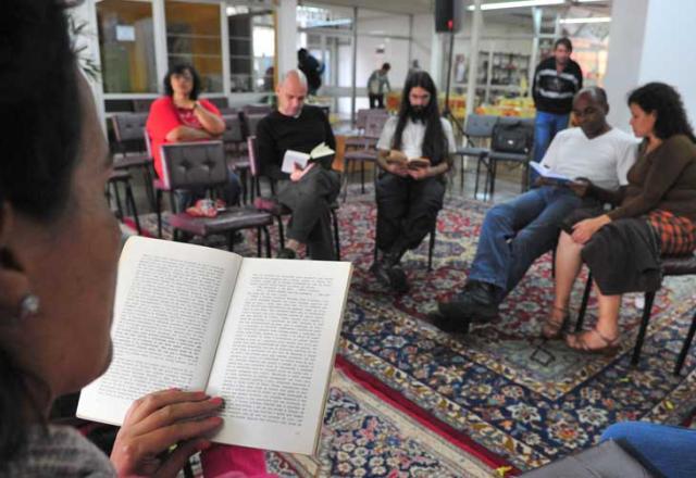 Maratona de leitura de Cem Anos de Solidão na Capital completa 15 horas Fernando Gomes/ Maratona de leitura de Cem Anos de Solidão na Capital completa 15 horas Fernando Gomes/