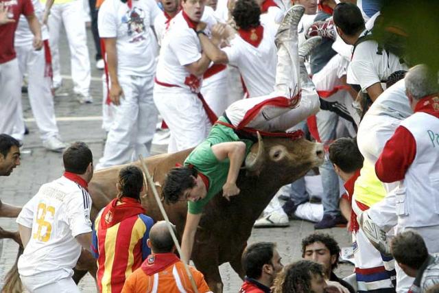 Homem morre durante corrida de touros em Pamplona Villar López, EFE / Homem morre durante corrida de touros em Pamplona Villar López, EFE /