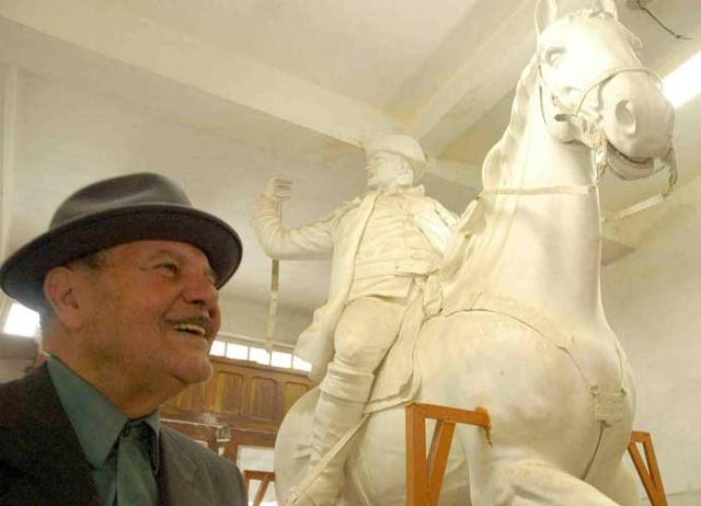 Aos 84 anos, morre o escultor Érico Gobbi Eduardo Beleske, Especial, Banco de Dados - 13/9/2007 / Aos 84 anos, morre o escultor Érico Gobbi Eduardo Beleske, Especial, Banco de Dados - 13/9/2007 /