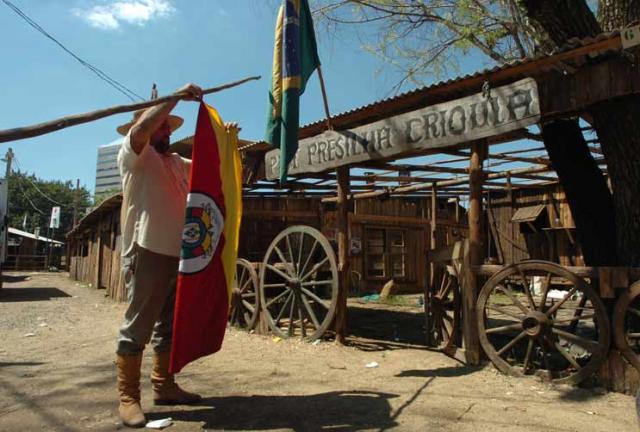 Resultado de imagem para inicio das construção do acampamento farroupilha