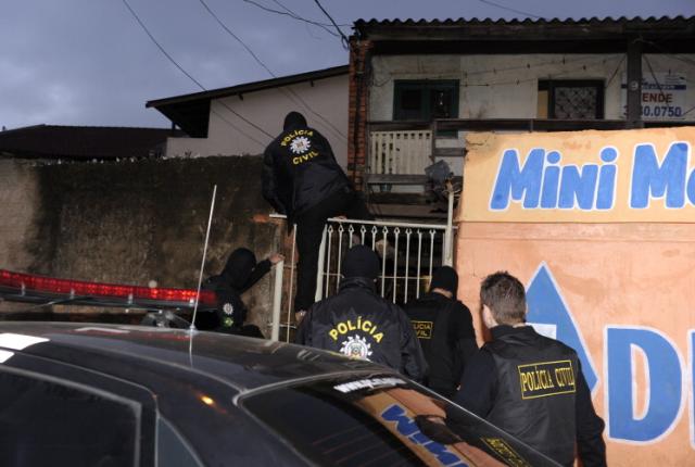 Operação prende suspeitos de quatro homicídios em Porto Alegre Ronaldo Bernardi/ Operação prende suspeitos de quatro homicídios em Porto Alegre Ronaldo Bernardi/