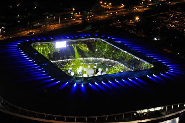 Marta Sfredo: as incertezas da OAS e o futuro da Arena