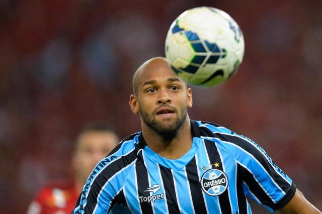Fellipe Bastos está de saída do Grêmio