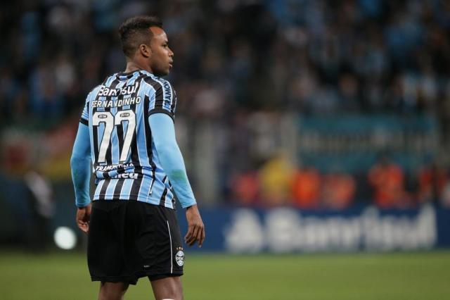Há três meses no Grêmio, Fernandinho projeta sequência: Tenho gana de ser titular