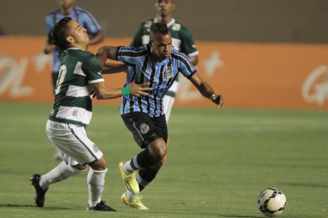 Em jogo apático, Grêmio empata sem gols com o Goiás