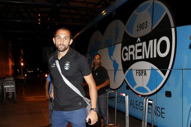 Foto: sem Alán Ruiz, Grêmio embarca para a Bahia