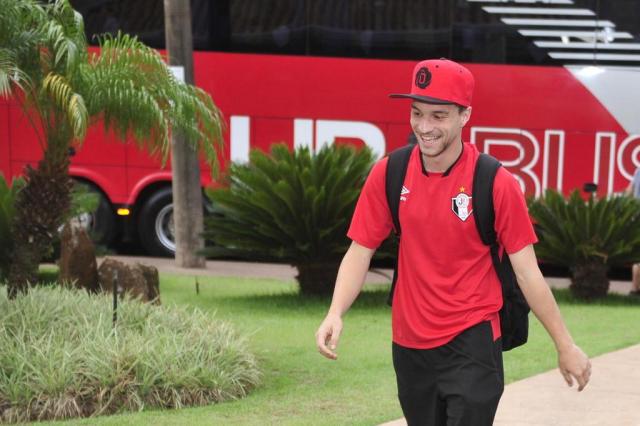 Com participação na Libertadores e título da Série B, Jean Deretti fala em ano positivo