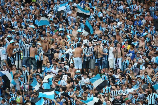 Wianey Carlet: que os gremistas saibam recepcionar os colorados com fidalguia