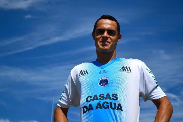 Conheça Vitinho, o novo centroavante do Grêmio