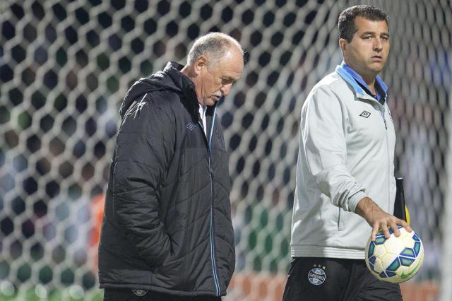 Empresário diz que Grêmio entregou chave do clube a Felipão