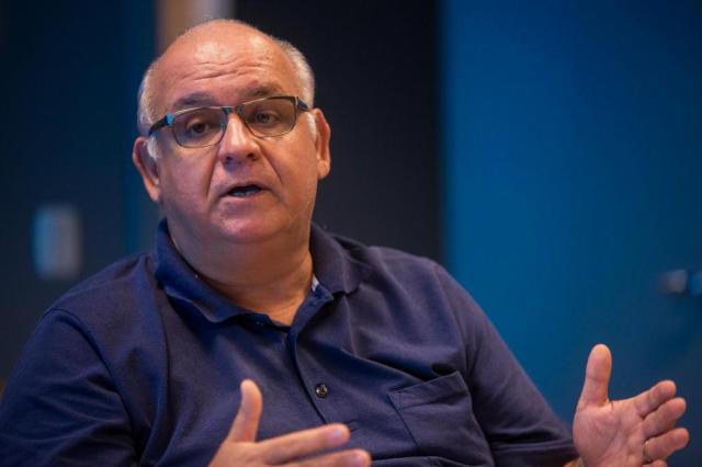 Romildo Bolzan sobre retorno de Barcos ao Grêmio: Negócio é quase impossível