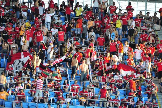 Arquibancada superior tem ingressos esgotados para o clássico Gre-Nal