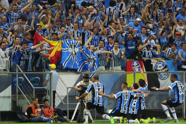 Estudo aponta Grêmio com lucro de R$ 42 mi e Inter com déficit de R$ 3 mi ao final do ano