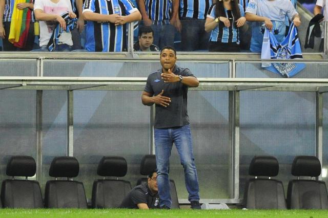Roger define Luan como impressionante e ressalta eficiência ofensiva no Gre-Nal