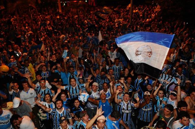 Torcedor Gremista ZH: pés no chão para pisarmos no asfalto convidativo da Goethe